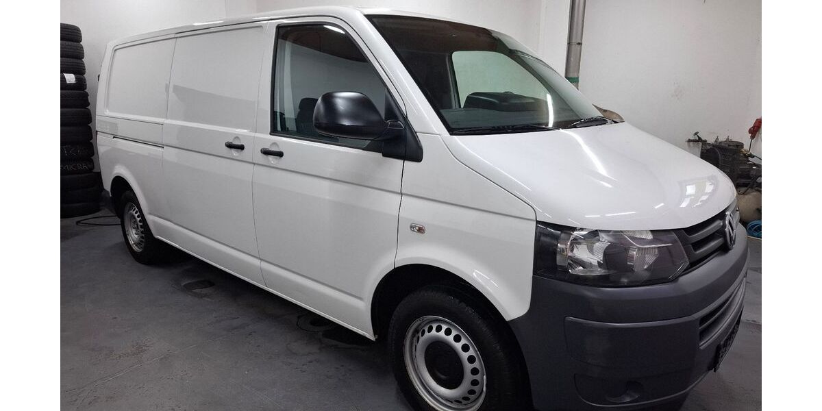 VW T5 Transporter 213.568 km 11.490 &euro; Cottbus 03042