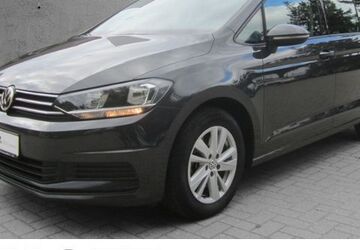 VW Touran 31.752 km 23.489 &euro; Cottbus 03044