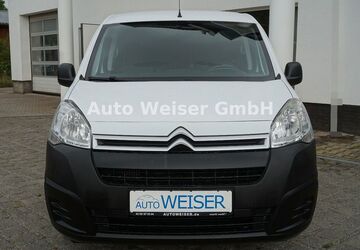 Citroen Berlingo 107.000 km 8.900 &euro; Cottbus-Sielow 03055
