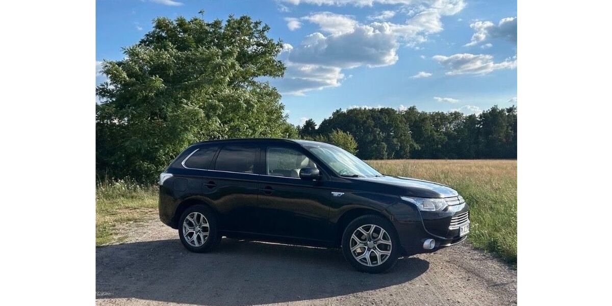 Mitsubishi Plug-in Hybrid Outlander 251.000 km 10.200 &euro; Cottbus 03044