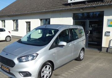 Ford Tourneo Courier 120.807 km 8.785 &euro; Jaenschwalde 03197