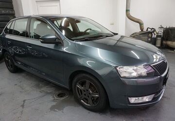 Skoda Rapid 105.888 km 9.990 &euro; Cottbus 03042