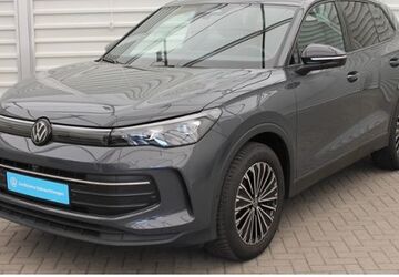 VW Tiguan 10.906 km 37.990 &euro; Cottbus / Groß Gaglow 03051