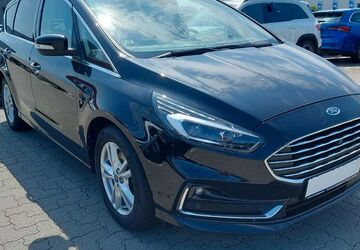 Ford S-Max 73.323 km 24.650 &euro; Briesen 03096