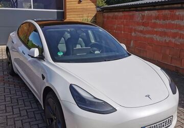 Tesla Model 3 119.500 km 22.800 &euro; Cottbus 03048
