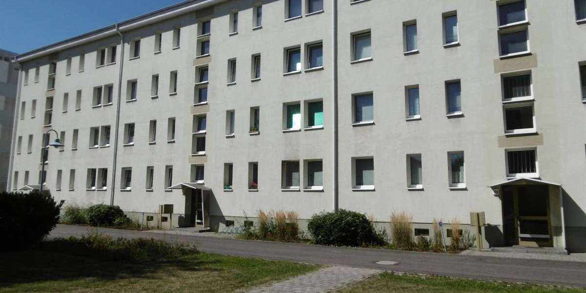 Etagenwohnung Forst (Lausitz) - 2 Zimmer, 49 m&sup2;, 304&euro; | Angebot:27137511