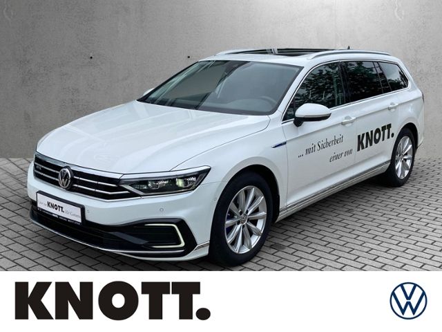 VW Passat Variant 52.000 km 26.489 &euro; Cottbus 03044