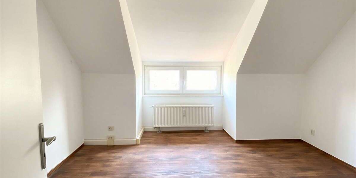 Etagenwohnung Groß Schacksdorf - 2 Zimmer, 49 m&sup2;, 241&euro; | Angebot:26289439