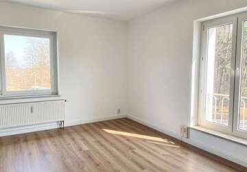 Wohnung Groß Schacksdorf Waldsiedlung - 3 Zimmer, 79 m&sup2;, 389&euro; | Angebot:26289436