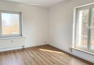 Wohnung Forst (Lausitz) - 3 Zimmer, 79 m&sup2;, 389&euro; | Angebot:26364597