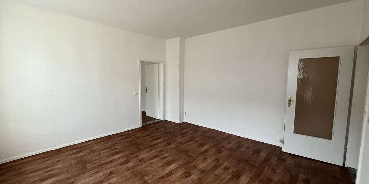 Etagenwohnung Groß Schacksdorf - 2 Zimmer, 48 m&sup2;, 235&euro; | Angebot:26289437