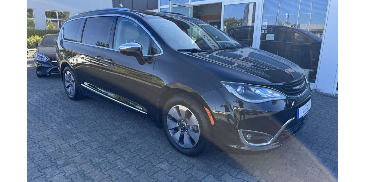 Chrysler Pacifica 112.621 km 30.940 &euro; Cottbus 03051
