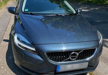 Volvo V40 196.000 km 8.390 &euro; Cottbus 03048