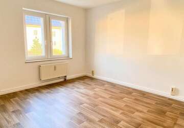 Wohnung Groß Schacksdorf-Simmersdorf Simmersdorf - 3 Zimmer, 79 m&sup2;, 389&euro; | Angebot:26256030